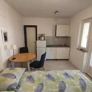 https://emma-zadar.hotelinzadar.com